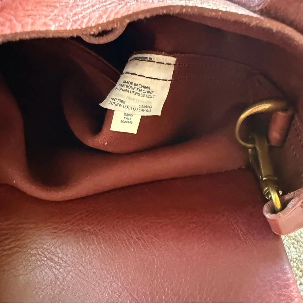 Madewell Small Transport Bag in Dark Cabernet - Picture 7 of 12